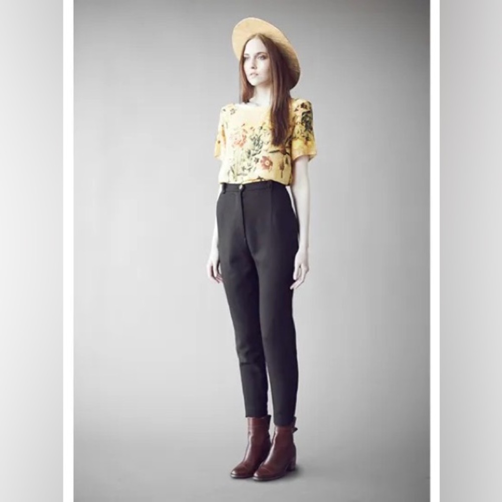 Samantha Pleet Yellow Floral Short Sleeve Crop Top Small Hard to find